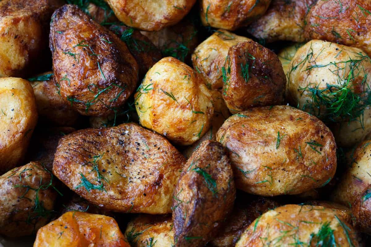 Garlic and Rosemary Roasted Potatoes
